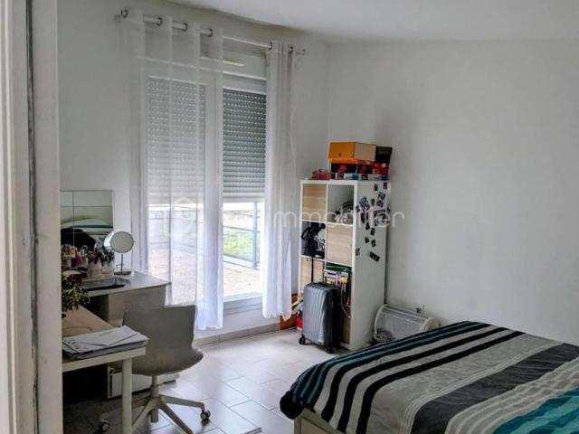 À vendre – Maison en copropriété de 113 m² avec jardin, terrasse et parking – proche métro ligne 7