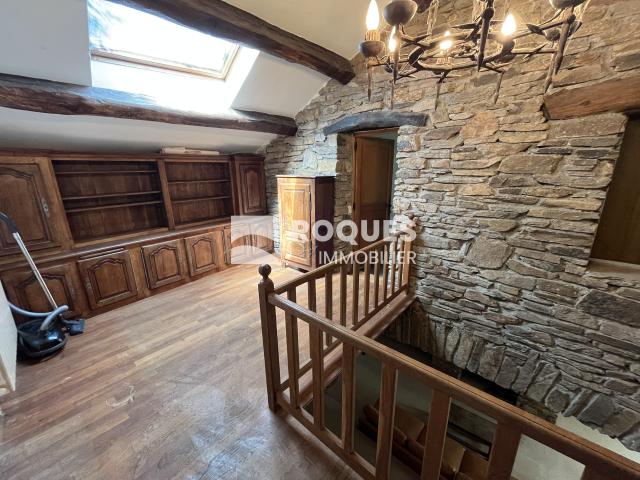 A Vendre, maison en pierre avec 6 pièces à Rosis