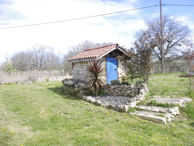 A vendre Maison en pierre 5 pièces SAINT JEAN POUTGE 32 sur terrain de 2ha