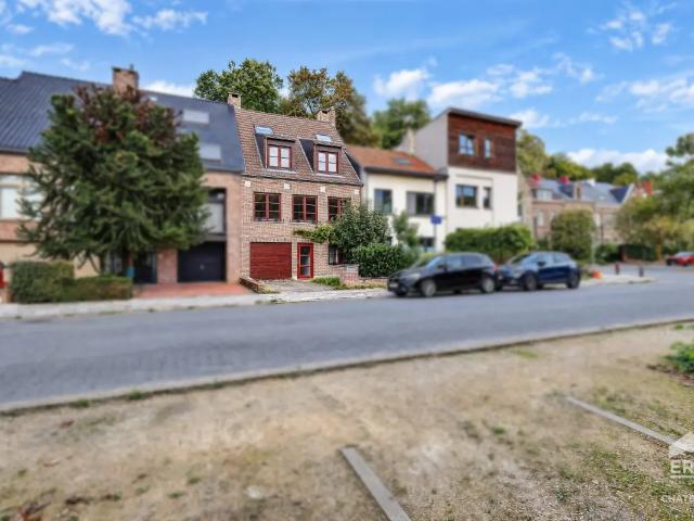 à vendre Maison Forest Rue Victor Allard