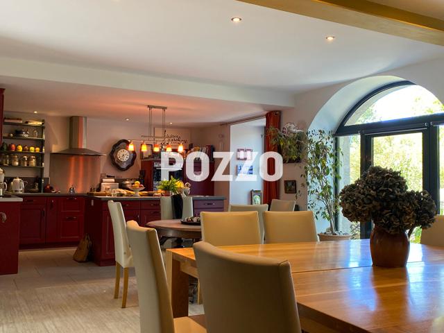 A vendre maison familiale ou chambres d'hôtes à Vicq sur mer 50330