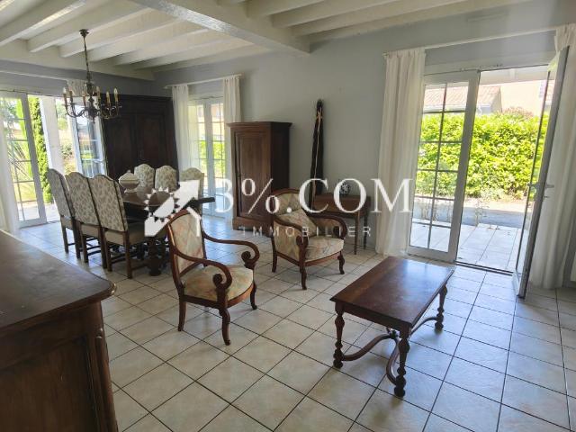 À vendre Maison familiale au coeur de Saint Pierre du Mont