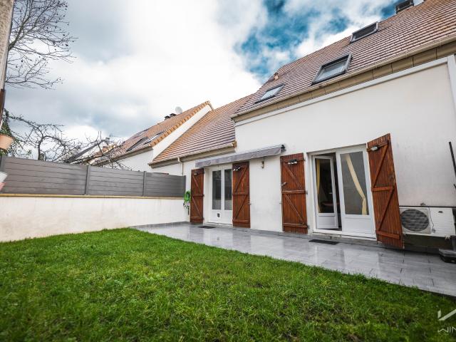 À vendre Maison familiale avec combles aménagés Lotissement recherché à Bezons 95