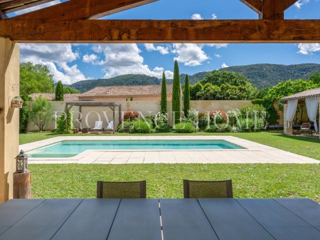 À Vendre Maison Familiale Avec Piscine Au Cur Du Village De. 208m² Maubec