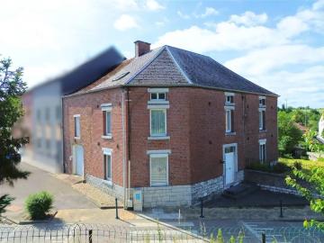 à vendre Maison Froidchapelle Place Albert Ier