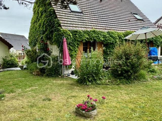 À vendre – Maison indépendante de 120 m² avec garage et jardin – Saint Mard