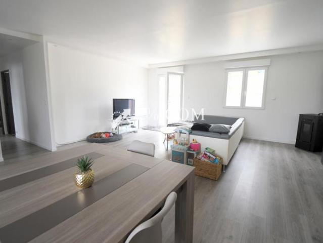 À VENDRE Maison individuelle de 94 m2, 3 chambres, jardin