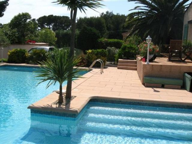 À vendre Maison La Ciotat de plus de 200m² habitable sur un. 199m² La Ciotat