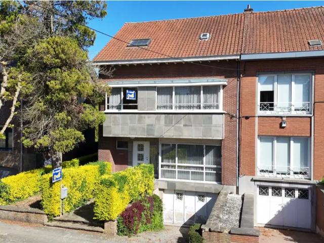à vendre Maison La Louvière Rue Jules Destrée