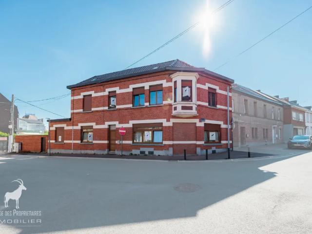 à vendre Maison Manage
