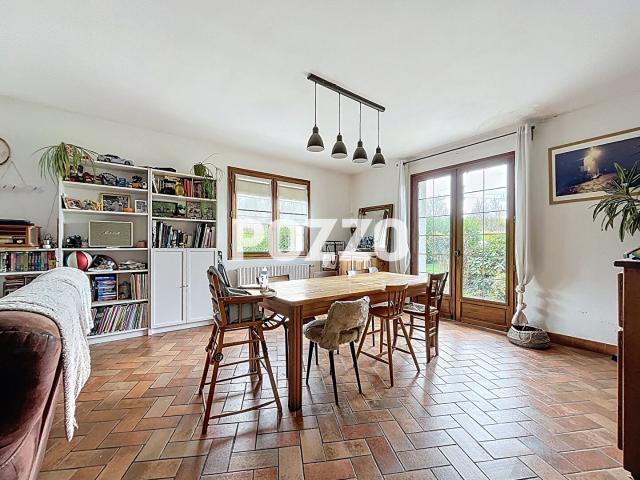 A vendre: Maison Saint Planchers 7 pièces 184 m2