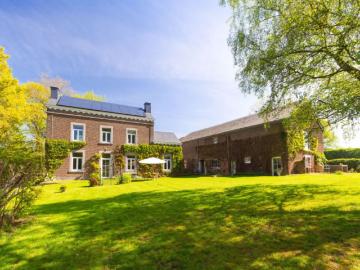 Geschakelde Woning te koop in Blegny - Parkeerplaats