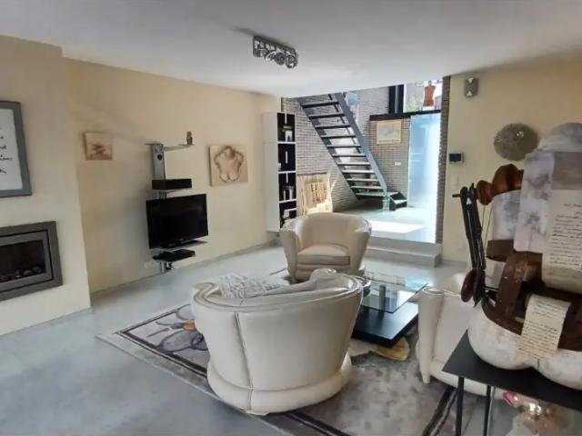 à vendre Maison Sint Martens Bodegem bellen voor info 0496325161