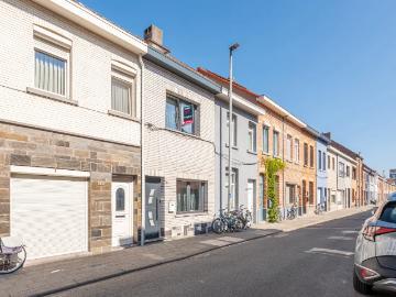 Geschakelde Woning te koop in Arrondissement de Saint-Nicolas - Tuin