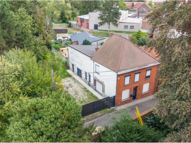 à vendre Maison Sirault Rue du Salon
