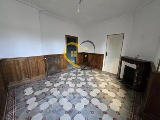 À VENDRE – Maison spacieuse de 226 m² avec 7 chambres à Henrichemont 18250