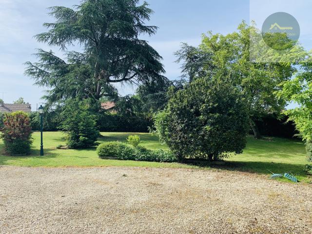 A VENDRE MAISON SUR SOUS SOL