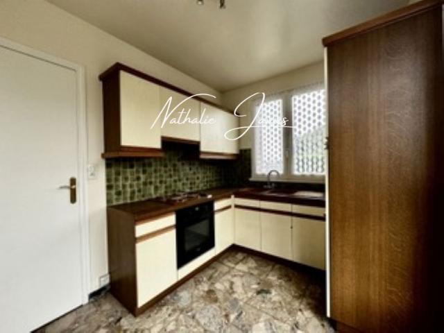 À VENDRE Maison pleine de charme avec fort potentiel d'évolution située à Chilly Mazarin