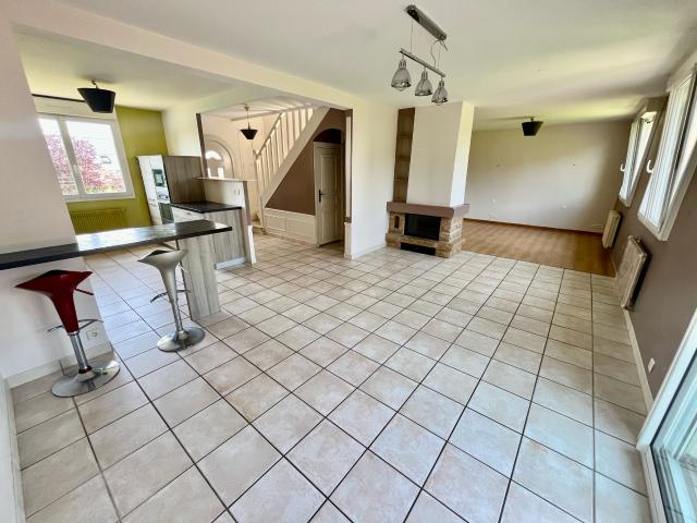 A VENDRE Maison PLEYBER CHRIST Proche du bourg
