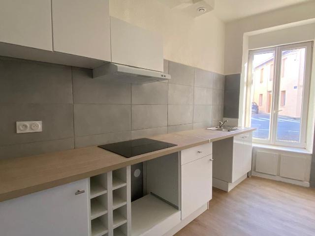 A vendre maison rénovée 96 m2 avec 3 chambres à Lézignan Cor. 96m² Lézignan Corbières