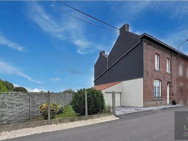 à vendre Maison Ressaix RUE DES GARENNES