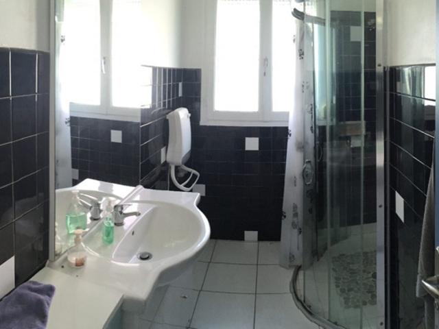 A Vendre maison T5 sur sous sol total terrain de 400 m2 Gien