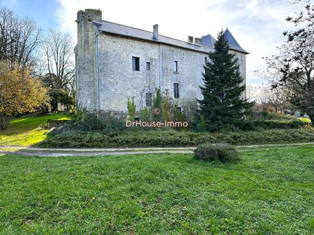 À VENDRE MAJESTUEUX CHÂTEAU 16 CHARENTE.FOR SALE: MAJESTIC CASTLE, CHARENTE 16