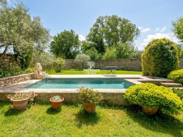 A Vendre Mas En Pierre Avec Vue Et Maison D'amis A Gordes 193m² Gordes