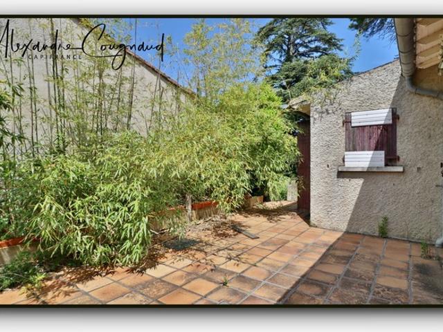 A vendre Massaguel TARN – Maison de village 150 m² avec terrasse, 4 chambres et grand garage