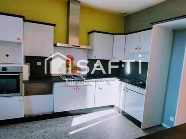 A vendre millau grand appartement de 137m2 avec garage de 95m2