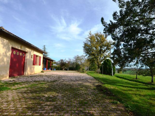 A vendre, Montesquiou Gers: maison de plain pied 3 chambre. 140m² Montesquiou