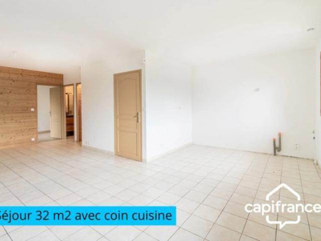 A vendre MONTHION 73 MAISON 90 m2, 3ch GARAGE