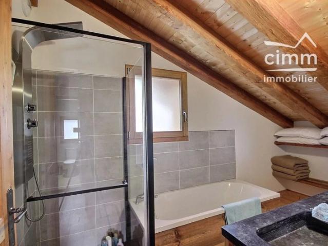 A VENDRE MORILLON 74440 CHALET DE 3 CHAMBRES AU CENTRE DU VIL
