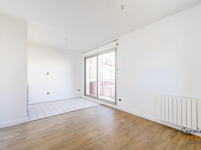 SOUS COMPROMIS A vendre Nantes St Donatien T2 balcons ascenseur