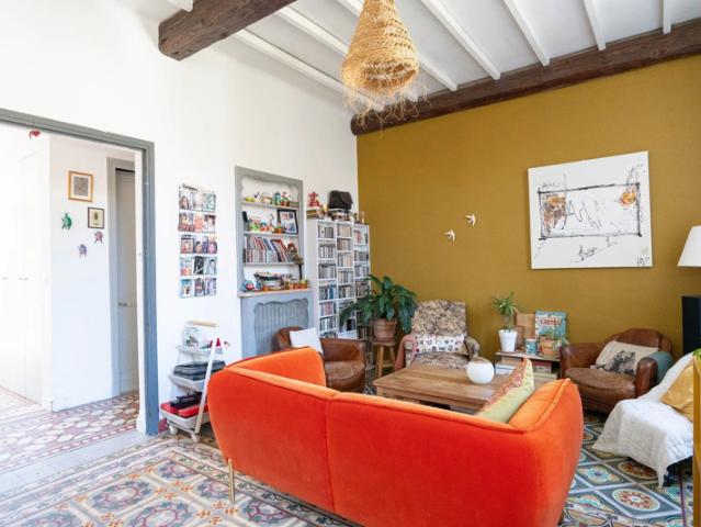 À vendre NÎMES – Maison de caractère avec extérieur, gara