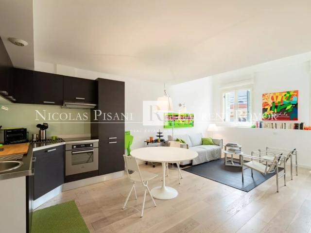 À Vendre Nice Carré D'or Dernier Étage Ascenseur Gar. 55m² Nice