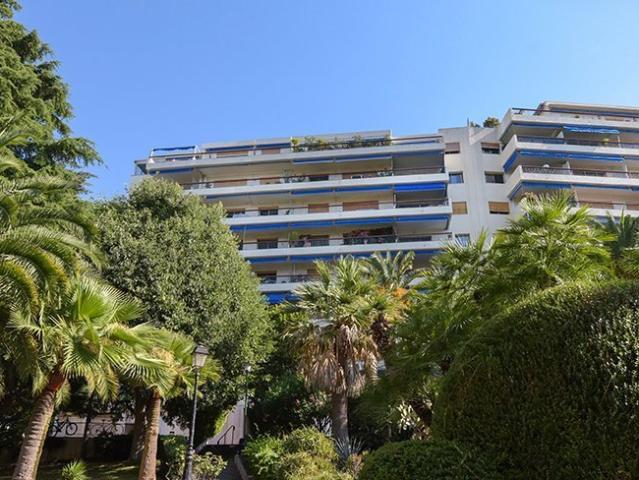 A VENDRE OCCUPE NICE BAS CIMIEZ 2P GEORGE V TERRASSE