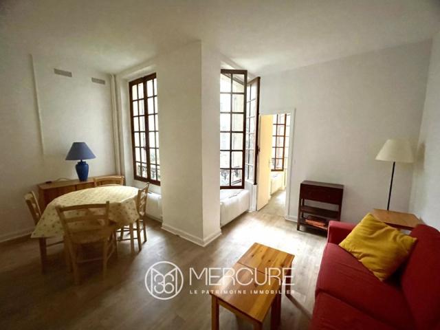 A VENDRE PARIS 7e GROS CAILLOU 2 PIECES 30 M²