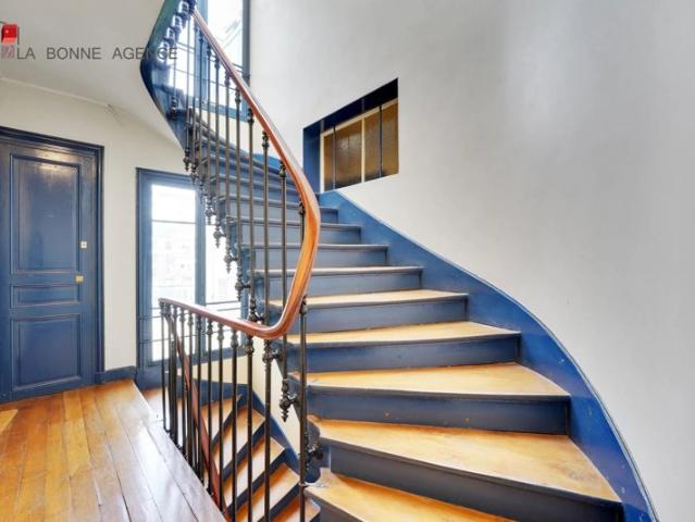 A VENDRE Paris 16 Studio 17,23 M² 6ème étage