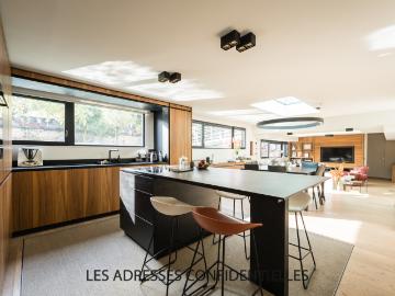 À vendre Péniche Freycinet 195 m2 Lyon 2ème Quai Rambaud / Confluence