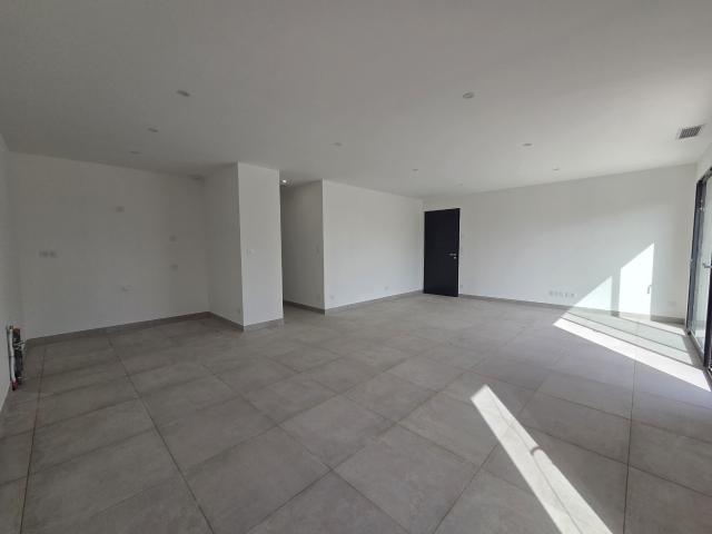 A VENDRE PORTIRAGNES VILLA NEUVE T3 D'ENVIRON 70 M2 SUR 260 M2 DE TERRAIN AVEC GARAGE