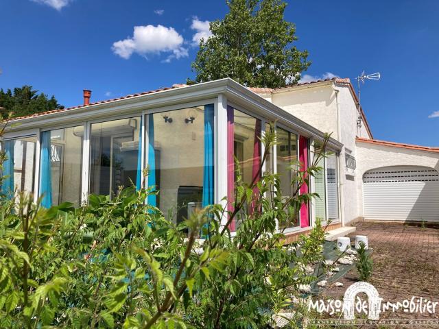 A VENDRE PLAIN PIED PROCHE MESCHERS SUR GIRONDE SUD ROYAN 3 PIECES AVEC GARAGE