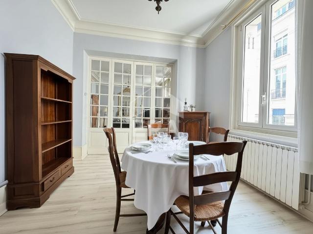 A Vendre Plein Centre Ville De Perigueux Appartement De Type. 78m² Périgueux