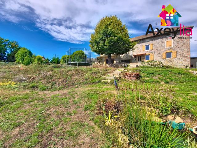 A VENDRE PROCHE COURS MAISON DE CAMPAGNE EN PIERRE AVEC