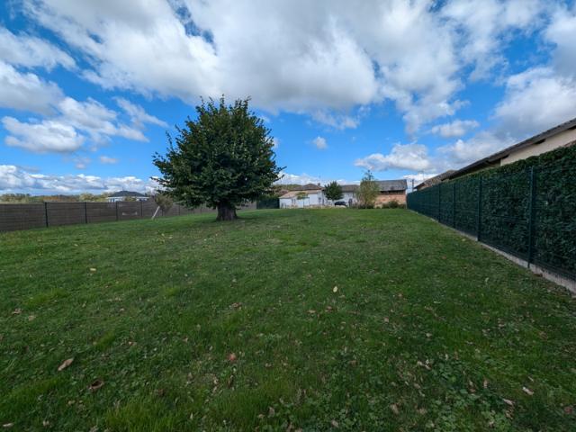 à vendre proche MÂCON AIN,maison rénovée de 220 M2 P7