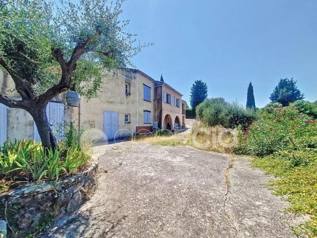Propriété de 214 m² à PLASCASSIER, idéalement agencée pour un projet de regroupement familial