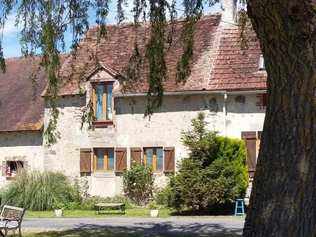 A vendre Propriété d'époque avec piscine près du Dorat