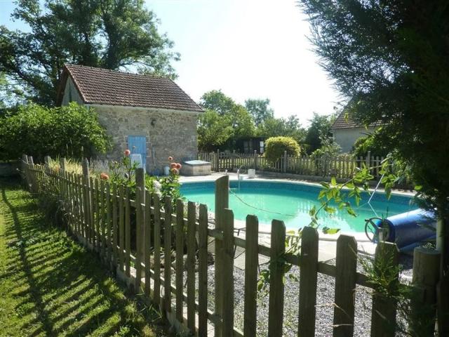 A vendre Propriété d'époque avec piscine près du Dorat