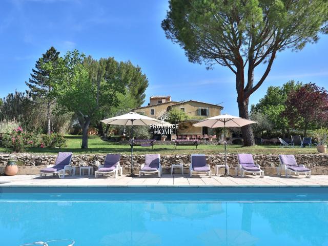A Vendre Propriete Du Xviii Proche Saint Saturnin Les Apt Lu. 268m² Saint Saturnin lès Apt