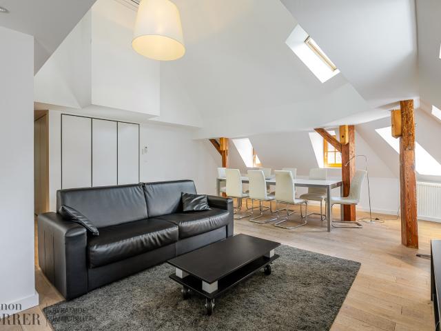 À VENDRE ! Superbe appartement de 133 m2 situé dans un immeuble en pierre de taille, Strasbourg Carré d’Or
